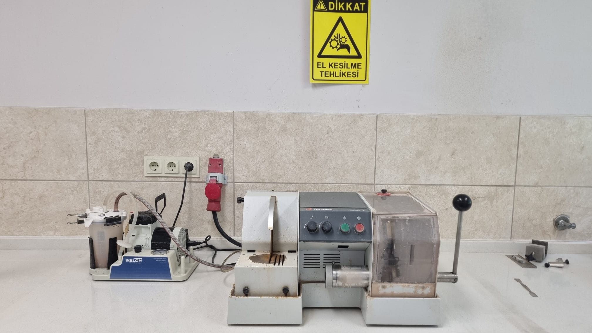 Kesme ve Aşındırma Cihazı (Sorumlu:Böl Bşk.)