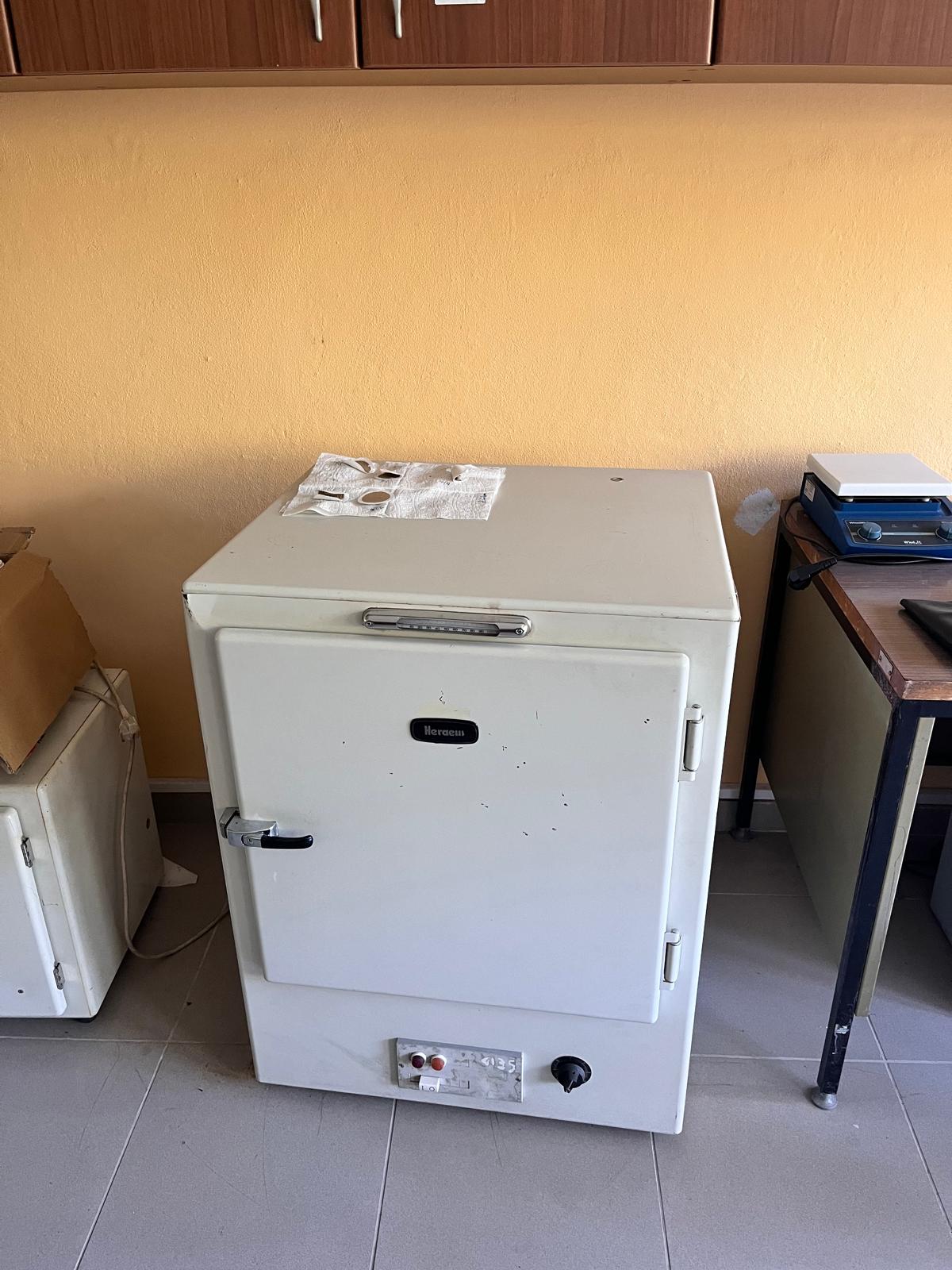 Etüv-