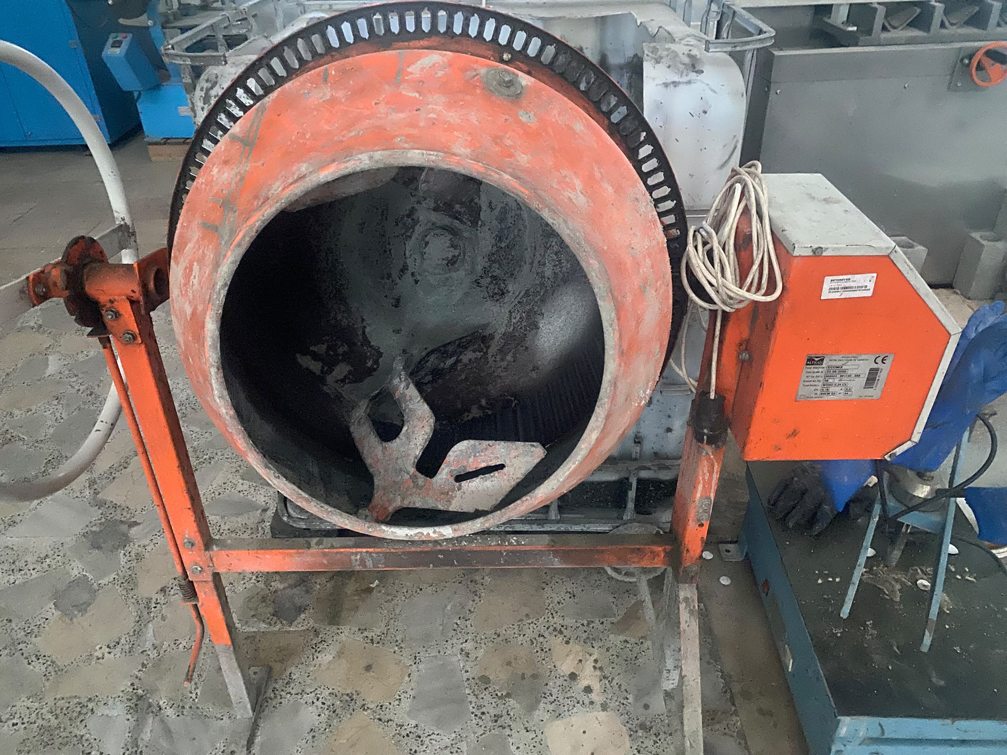 Betoniyer (Mixer)
