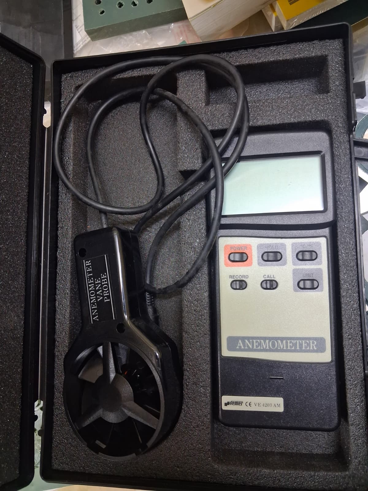 ANEMOMETRE