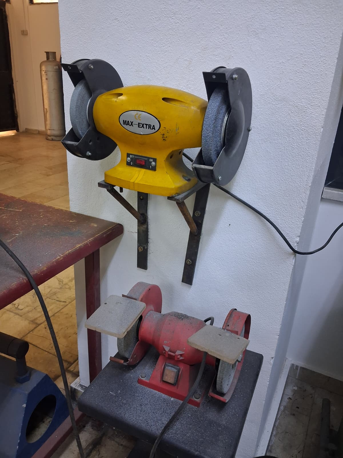 ELEKTRİKLİ TAŞLAMA MAKINASI