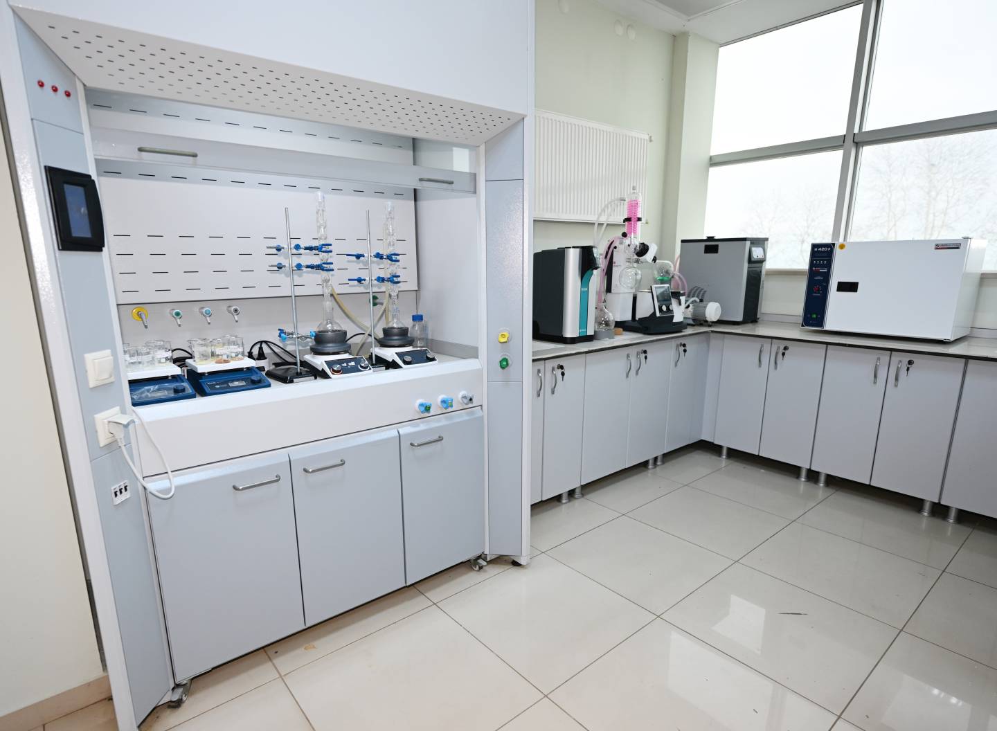Anorganik Kimya Araştırma Laboratuvarı - 225