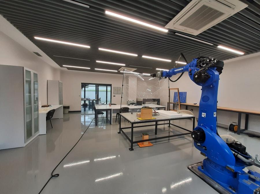 Mimarlık Fakültesi - EADT Laboratuvarı - Sayısal Tasarım Araştırma ve Fabrikasyon Birimi