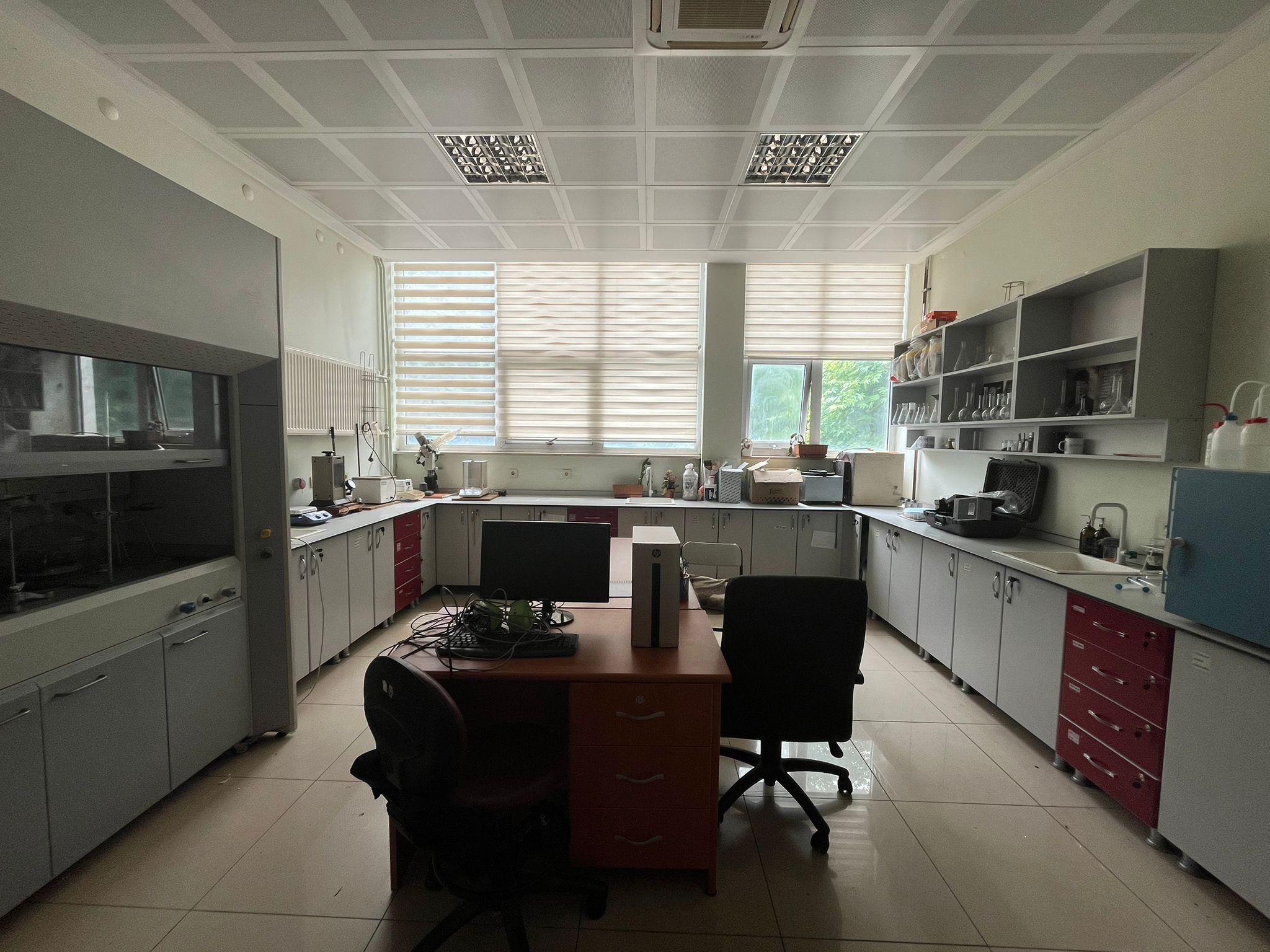 Fizikokimya Araştırma Laboratuvarı - 107