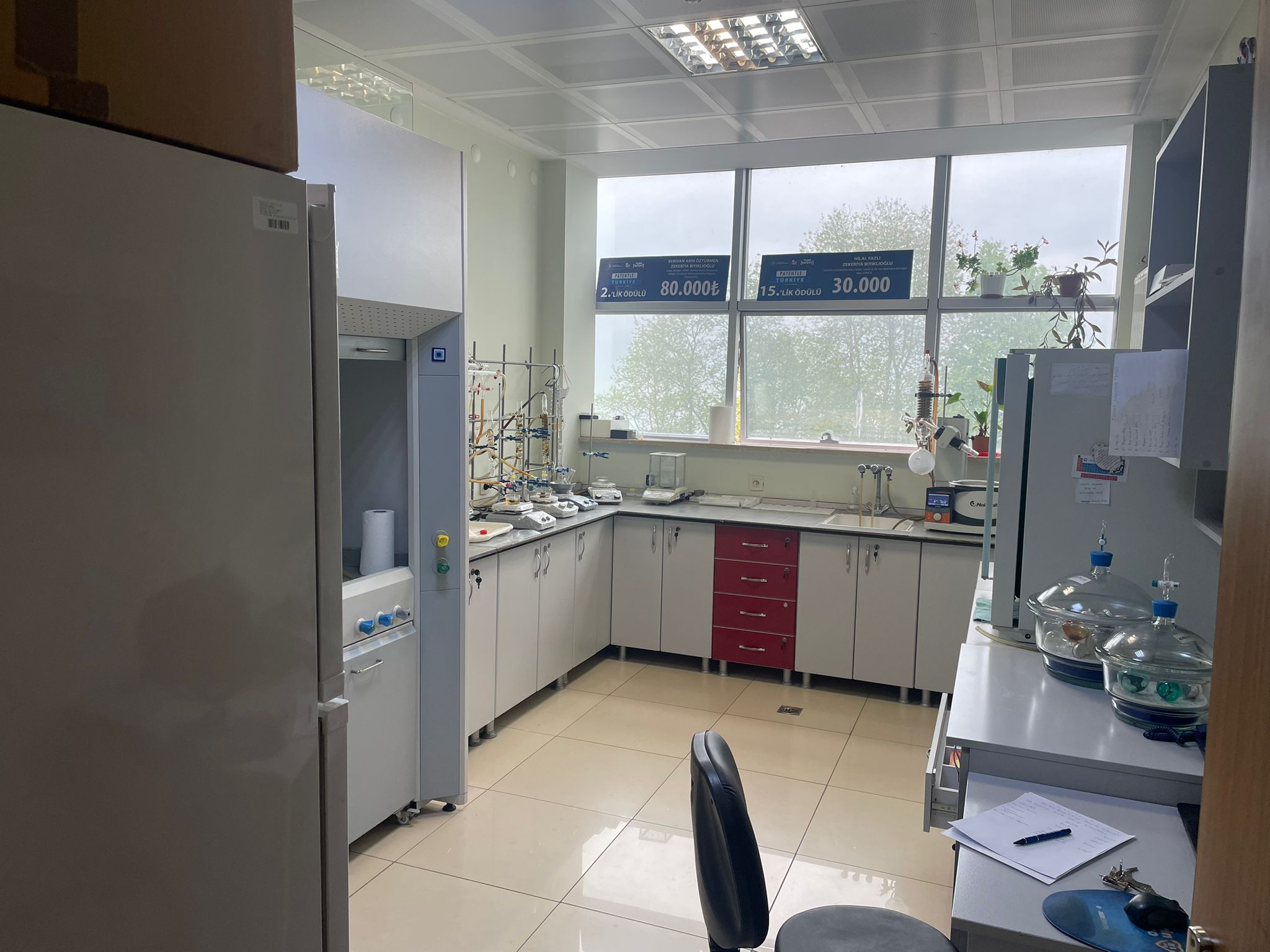 Anorganik Kimya Araştırma Laboratuvarı - 227