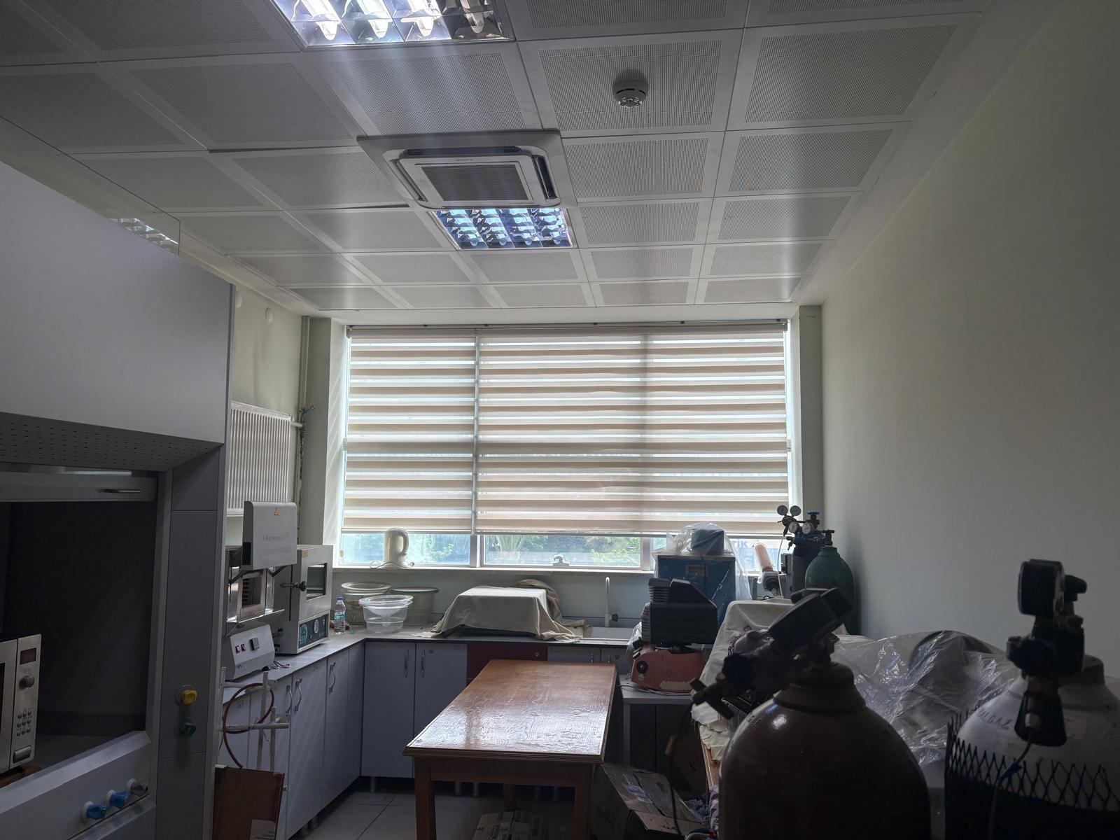 Anorganik Kimya Araştırma Laboratuvarı - 223