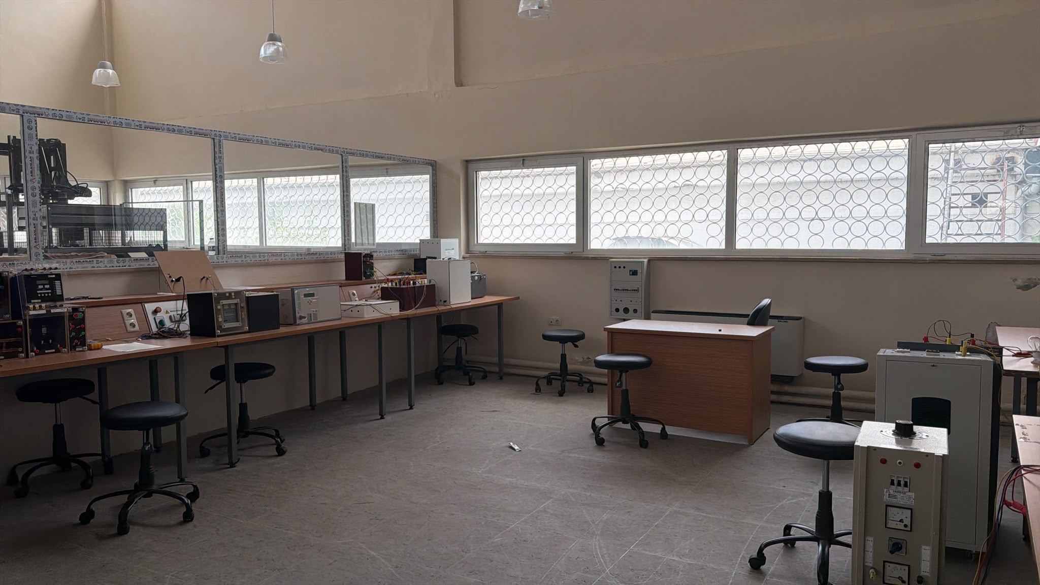 Elektrik Tesisleri Laboratuvarı