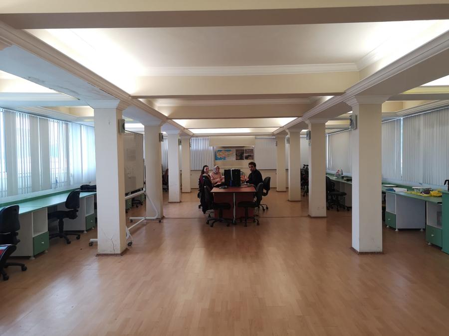 Prof.Dr. Türkay Tüdeş Fotogrametri ve Uzaktan Algılama laboratuvarı